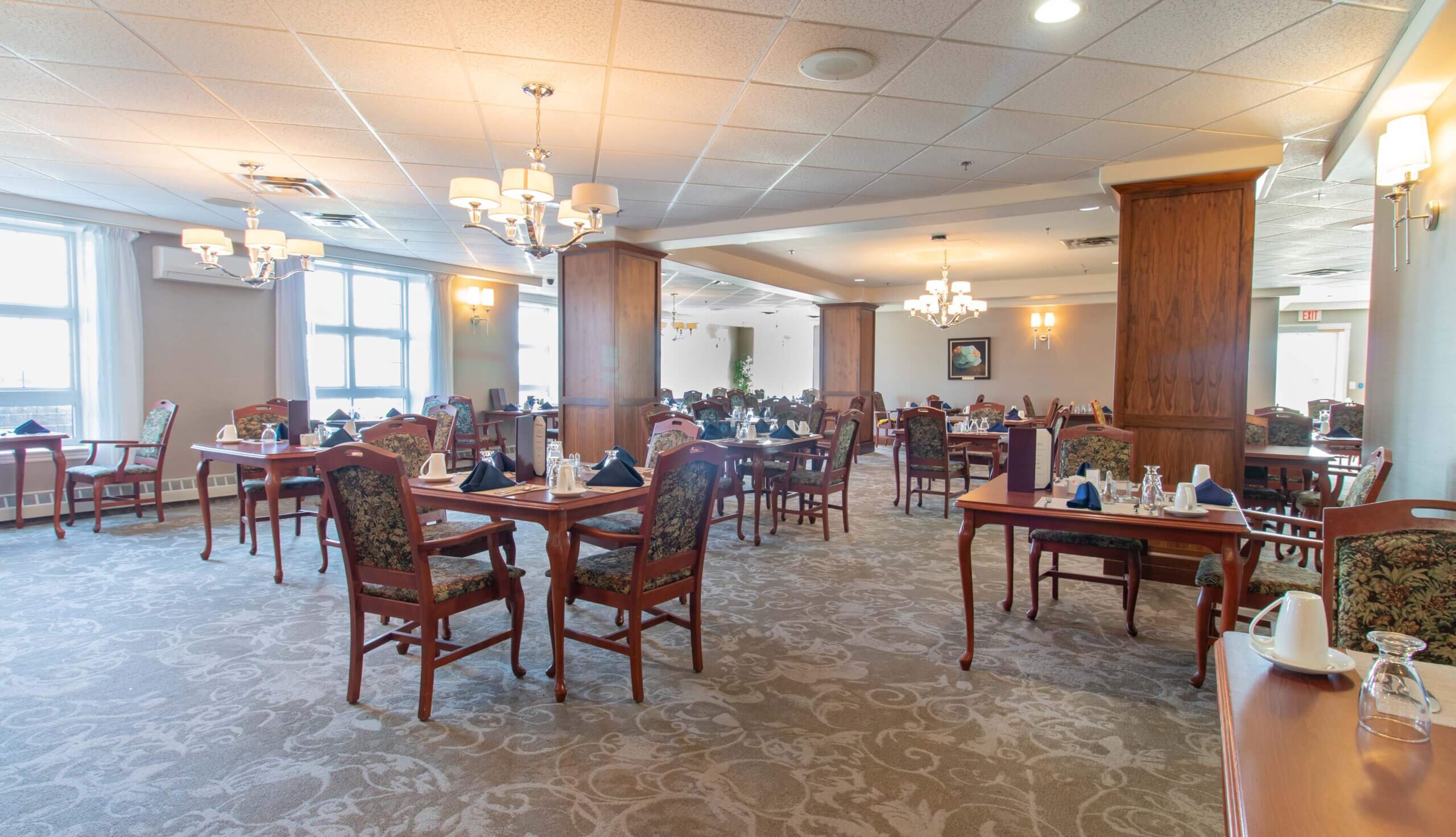 Restaurant Style seating at Parkland Truto