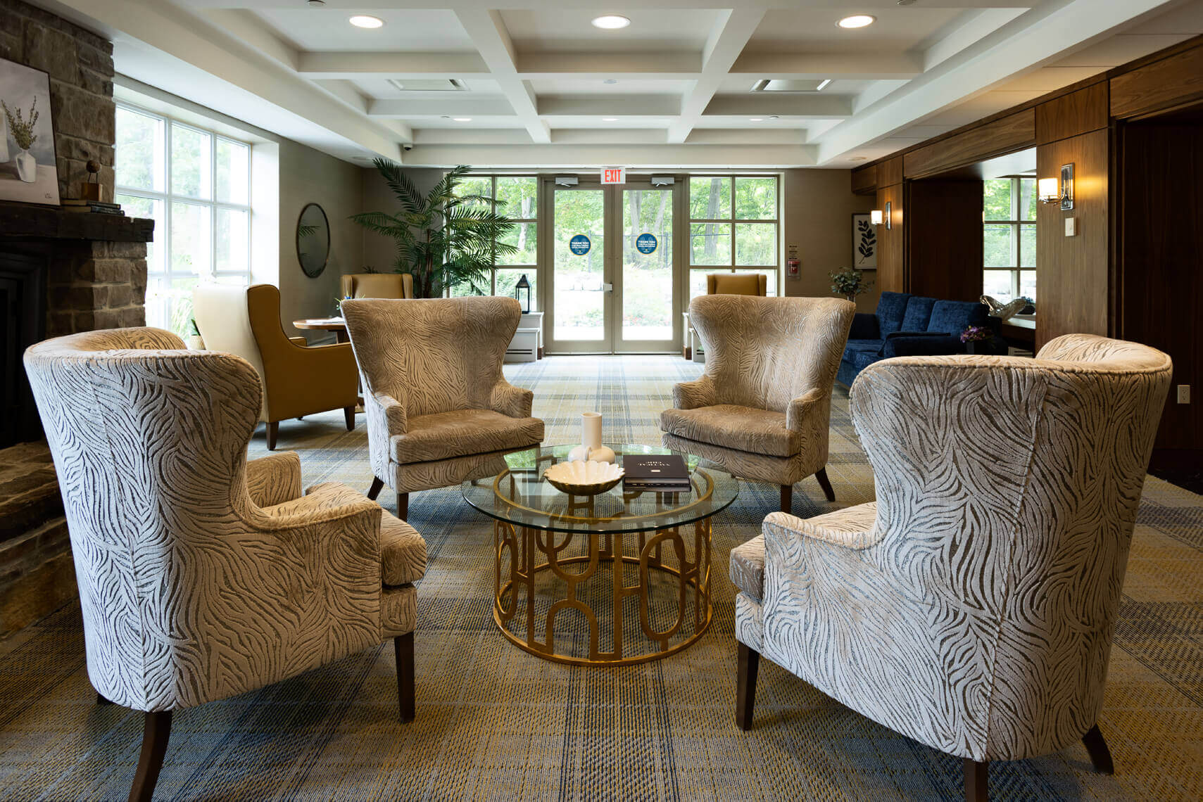 Front lobby and reception, Parkland on the Glen (Mississauga, Ontario)