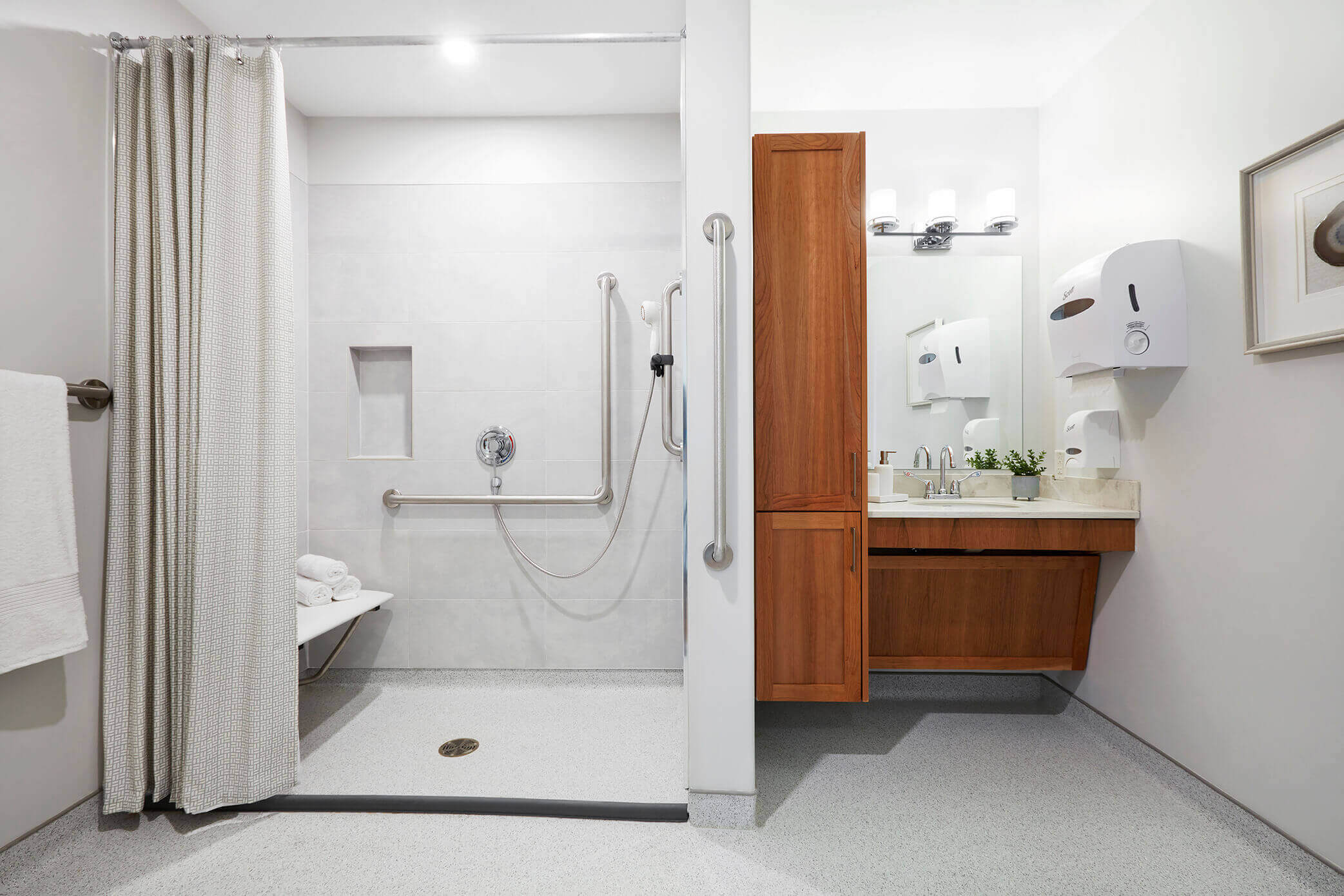 ”Bathroom in Supportive Living, Resident Suite, Parkland Retirement Home in Ajax (Durham Region, Ontario)”